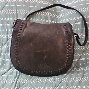 Elegant Black Leather Shoulder Bag
